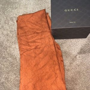 ‼️‼️‼️‼️ AUTHENTIC GUCCI SCARF ORANGE